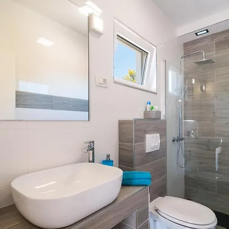 Beachside Marko Apartman Milna