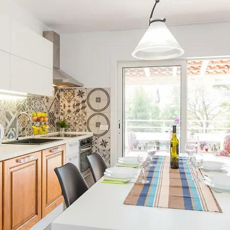 Beachside Marko Apartman *