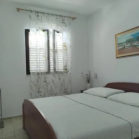 Apartment Beachside Villa Marko *