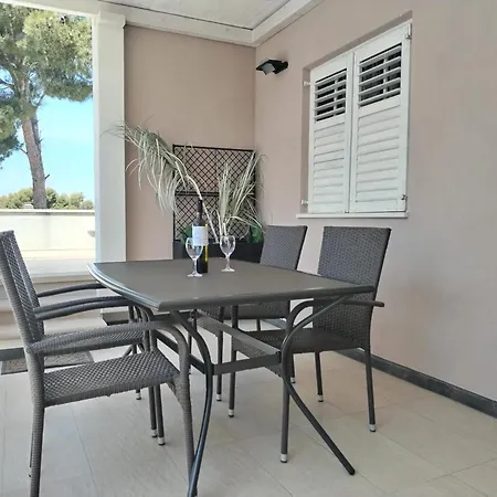 Beachside Villa Marko * Milna (Brac)