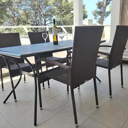 Apartment Beachside Villa Marko Milna (Brac)