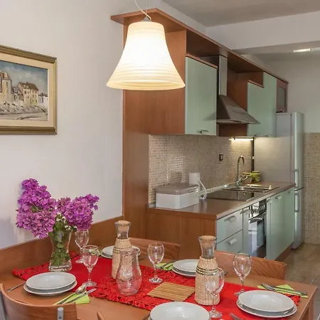 Beachside Villa Marko