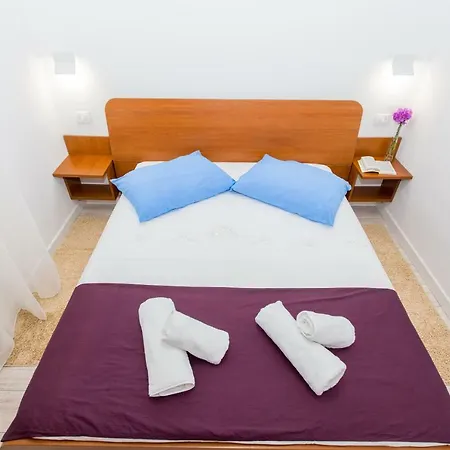 Apartment Beachside Villa Marko Milna (Brac)