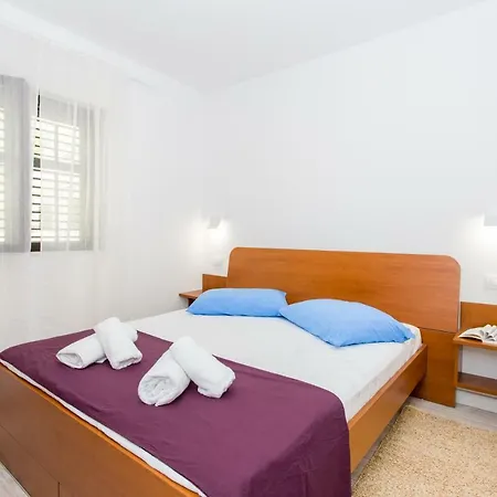 Beachside Villa Marko Apartment